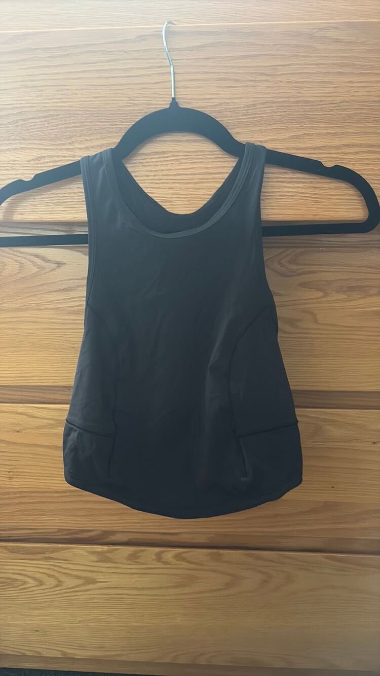 LULULEMON Crop Tank